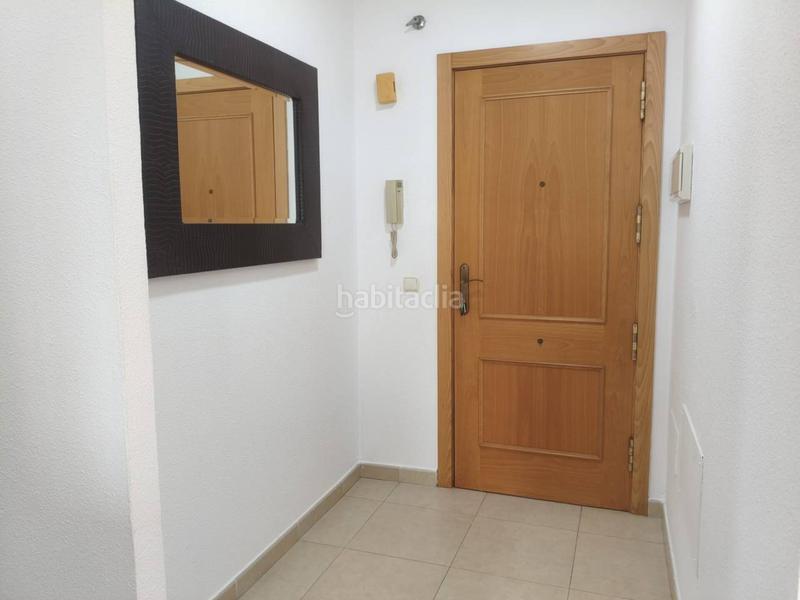 Foto b7b07d21-f3d0-4641-a538-00c61148d0eb. Piso apartamento en primerisima linea de playa junto al paseo maritimo de Almerimar, con unas magnificas vistas, al mar y a l en Ejido (El)