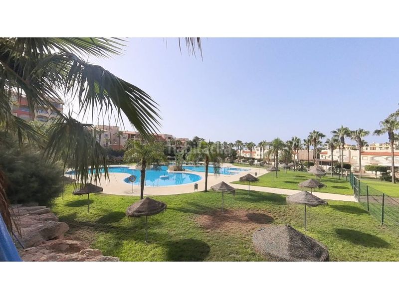 Foto b6eba965-346f-40f0-bc01-7df7521b9e6d. Casa amb aparcament piscina a Almerimar Ejido (El)