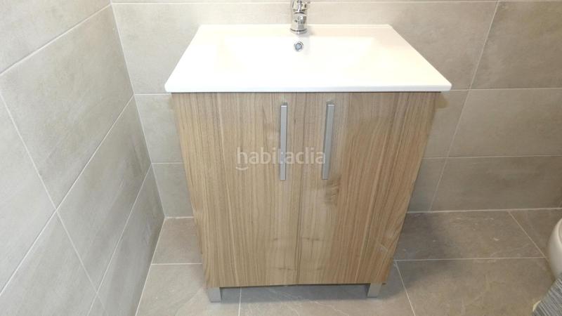 Foto cc313edb-e390-4305-ac96-e404e7769417. Lloguer local comercial a Utebo