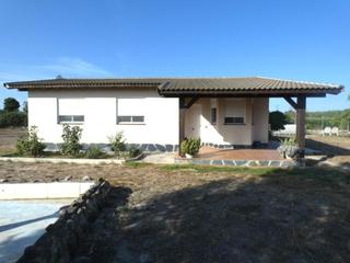 Bauernhof in Garrapinillos. Finca rustica con vivienda unifamiliar en garrapinillos  zaragoz