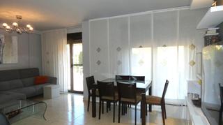 Maison jumelée à Utebo. Estupenda vivienda unifamiliar con jardín en utebo zaragoza. ref