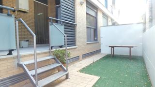 Appartement à Alagón. Vivienda con terraza y jardín en alagón zaragoza. referencia vl0