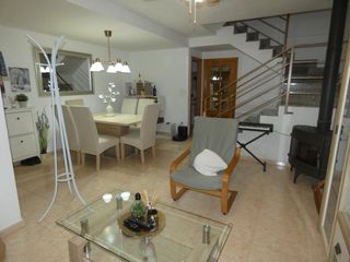 Maison jumelée à Joyosa (La). Adosado en la joyosa zaragoza  vl06012026