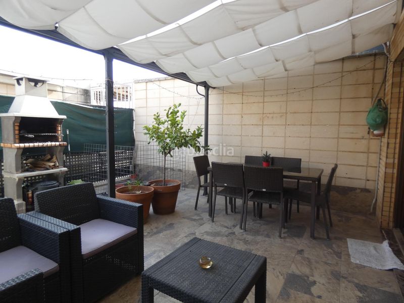 Foto 4eb0a41b-c1ff-4196-aed7-984695a99de9. Casa adossada amb aparcament piscina a Joyosa (La)