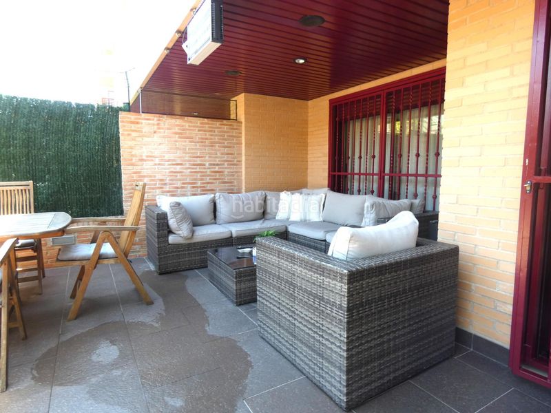 Foto adcb1205-7442-4763-860f-99549548e557. Casa adossada amb calefacció aparcament piscina a Utebo
