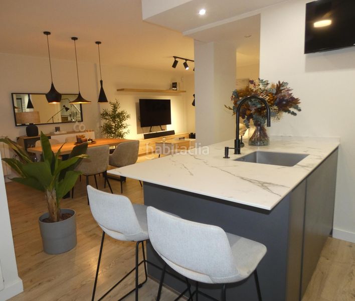 Foto efeaf31a-533d-4e54-a543-18adb229fe37. Casa adossada amb calefacció aparcament piscina a Utebo