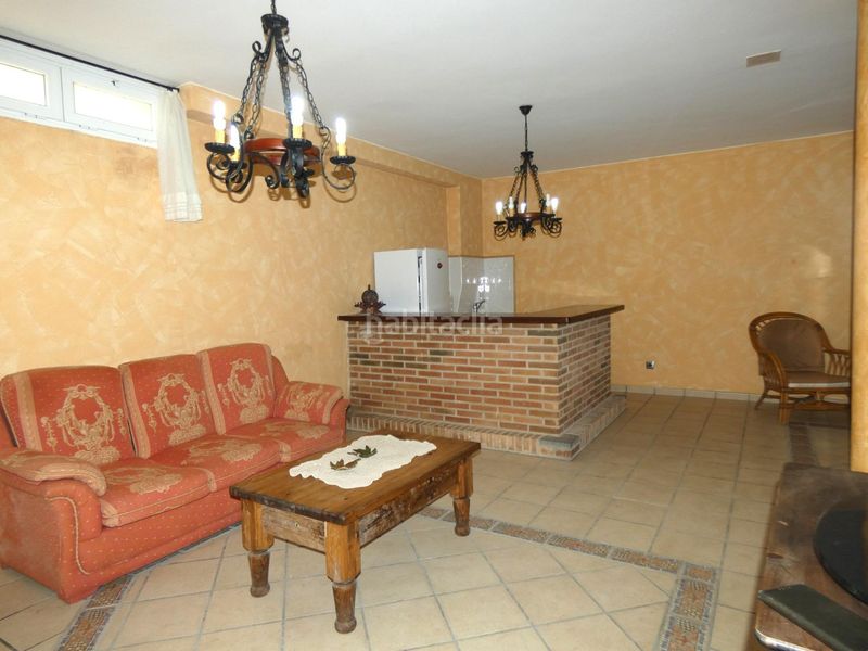Foto 72141a69-c635-478b-80d0-40d78f78bfb2. Xalet amb calefacció aparcament a Utebo
