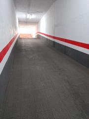 Lloguer Aparcament cotxe a Calle real 34. Alquiler plaza garaje