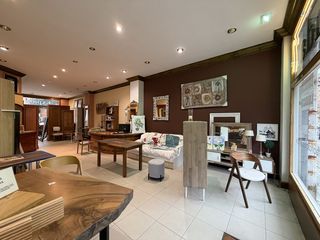 Local Comercial en Baldomero Anabit. Plaza