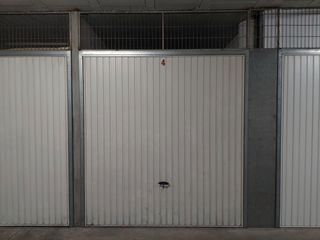 Aparcament cotxe en Calle la horuca 2. Garaje marchena