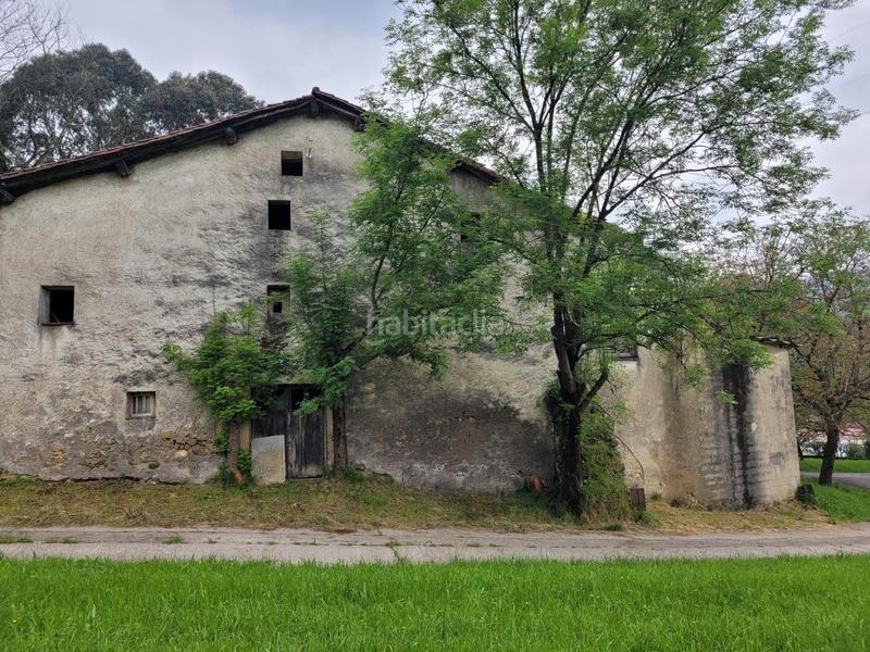 Foto 55fb8aba-c6a7-41d9-9d1a-f2654ada20d9. Masía se vende caserío a reformar de 200m2. dos plantas. terreno. consultar información. sitio inmejorable. en Andoain