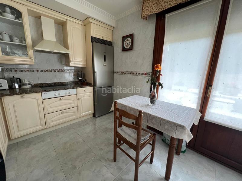 Foto 7c183c77-f093-40c0-9110-3ef92d6ecd49. Reihenhaus mit heizung parking in Andoain