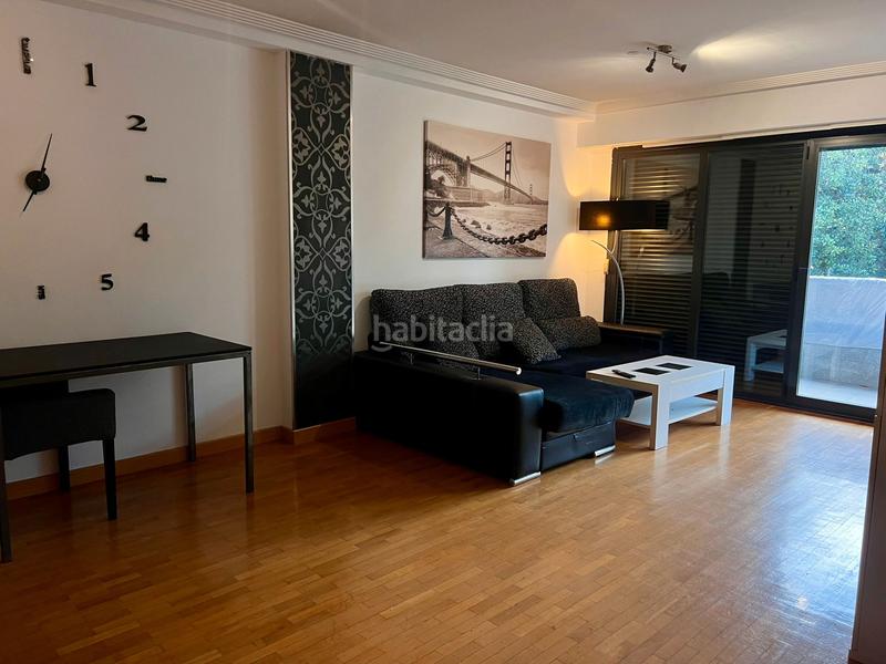 Foto f6b2a987-0ec0-44f3-9ddb-3b57dbf8144b. Appartement avec chauffage parking dans Irura