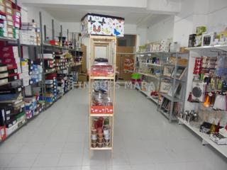 Oficina a Marianao. Local comercial en muy buena zona!!!