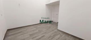 Oficina a Marianao. Local en zona de mucho paso!!!!