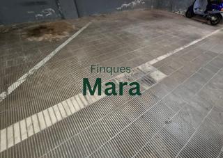 Aparcament cotxe a Vinyets-Molí Vell. Plaza de parking en vinyets!!!... gran tamaño!