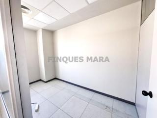 Rent Office space in Vinyets-Molí Vell. Oficinas en alquiler! zona industrial!