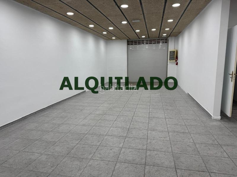 Foto ee48aff1-4aa7-40ec-9359-93838b153c46. Alquiler local comercial  en estupenda zona de paso! en Sant Boi de Llobregat