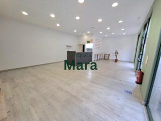 Local commercial à Centre