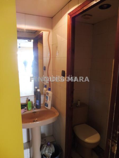 Foto 68523bee-1db2-4da2-b3aa-1318f2cfdd8f. Local comercial local con muchas posibilidades! en Sant Boi de Llobregat