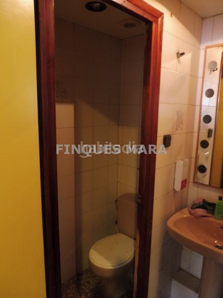 Foto c851d95c-1a36-4105-8b26-8d789c8c3da2. Local comercial local con muchas posibilidades! en Sant Boi de Llobregat