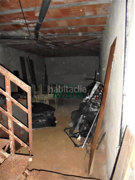 Foto 3101860a-f821-4171-9167-eb2600c80897. Alquiler local comercial  en buena zona!!! en Sant Boi de Llobregat