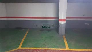 Aparcament cotxe a Vinyets-Molí Vell. Plaza de parking céntrica!!!