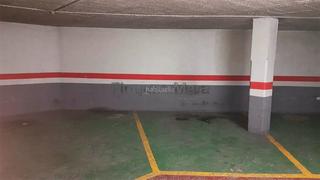 Parking voiture à Vinyets-Molí Vell. Plaza de parking céntrica!!!