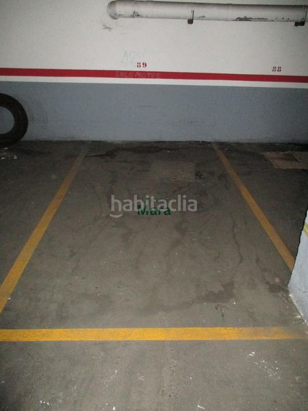 Foto f522e60b-ed45-4bed-b90b-d02450a6a679. Aparcament cotxe a Vinyets-Molí Vell Sant Boi de Llobregat