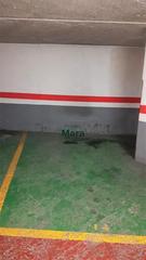 Aparcament cotxe a Vinyets-Molí Vell. Plaza de parking céntrica!!!