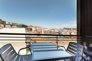 Appartement à República de begoña kalea 1. Vivienda exterior con amplio balcón con trastero . garaje opcion