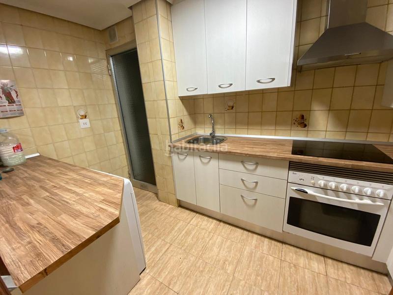 Foto 9321a337-8ac2-469c-ba15-e92ccf733d2f. Alquiler piso vivienda amueblada zona Centro- ayuntamiento en Albacete