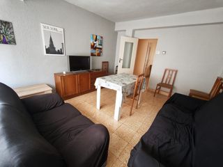 Rent Flat  Calle luis badía. Ideal estudiantes. zona ensanche - parque sur
