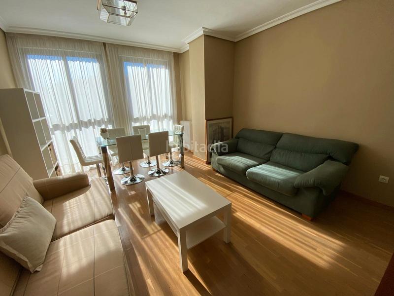 Foto 83e25749-0e69-4950-9dc8-d5fdf9bbb0ec. Alquiler piso vivienda frente al ayuntamiento en Centro Albacete