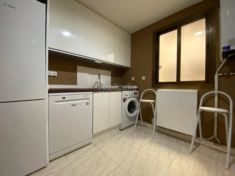 Foto e611d61f-1446-4707-a746-f8ea53bb3116. Alquiler piso vivienda frente al ayuntamiento en Centro Albacete