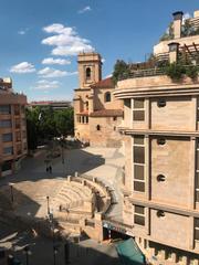 Penthouse  Plaza la constitucin. tico con vistas a la catedral