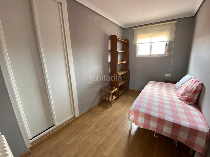 Foto 5ee6fc88-f52b-4ca5-8fa4-bcb2b9837690. Ático  con vistas a la catedral en Centro Albacete