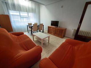 Affitto Appartamento  Calle pérez galdós. Ideal estudianes. vivienda junto al parque abelardo sanchez