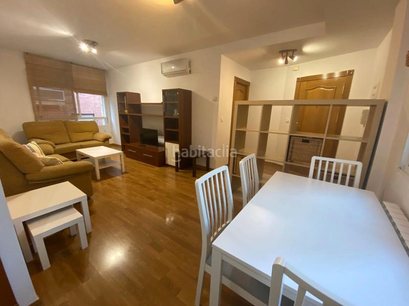 Foto 7586c8e9-c861-41b3-a6a4-c27152a1c29f. Alquiler apartamento  con garaje zona centro en Albacete