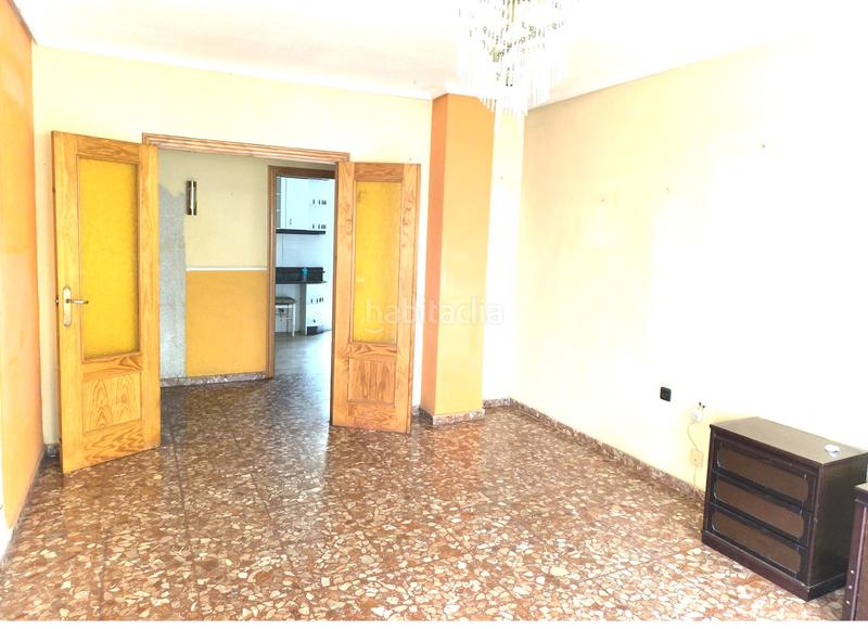 Foto e0451c02-a85f-4cdc-8ae4-d986aadb71c8. Pis amb calefacció aparcament a Feria Albacete