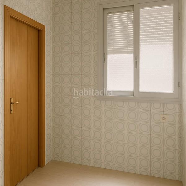 Foto 12df277d-b173-4096-ba3b-39ee15ee3f61. Appartamento con riscaldamento parcheggio in Ensanche - Franciscanos Albacete