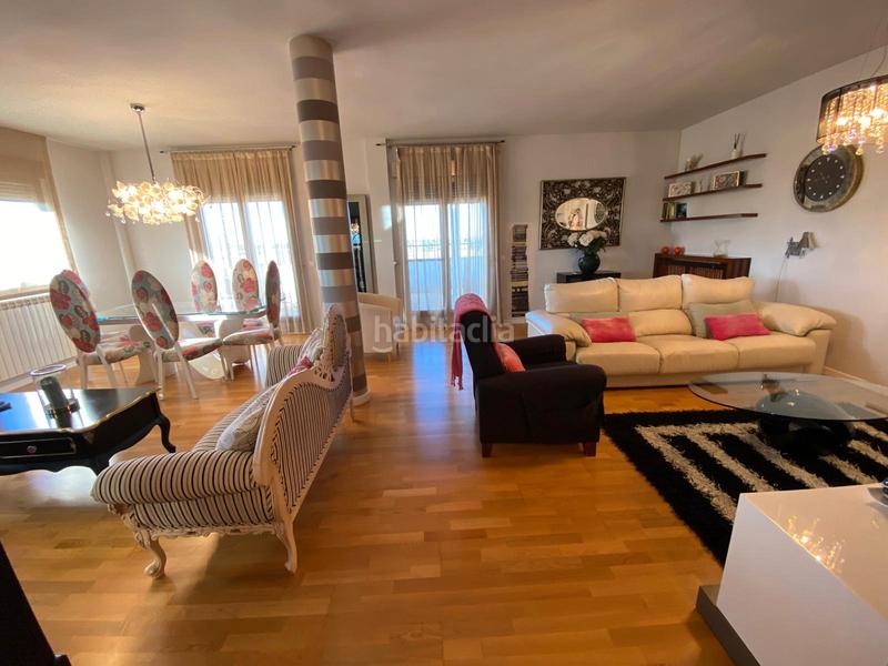 Foto dc77edd1-e988-4a99-9836-ad955007e6dd. Lloguer àtic amb calefacció aparcament piscina a Albacete