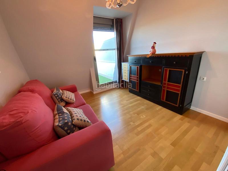 Foto f2fdee72-4fd1-40e8-a103-22d14058a402. Location attique avec chauffage parking piscine dans Albacete