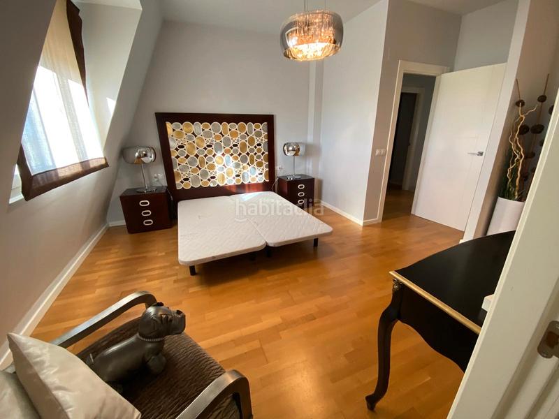 Foto 5d6492db-cc4c-4e25-8778-46913e0caf05. Rent penthouse with heating parking pool in Universidad Albacete