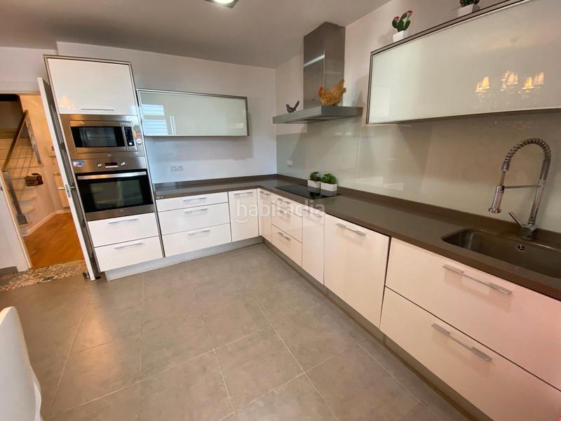 Foto c9f21a50-6548-4d92-83a1-014ad5681e54. Rent penthouse with heating parking pool in Universidad Albacete