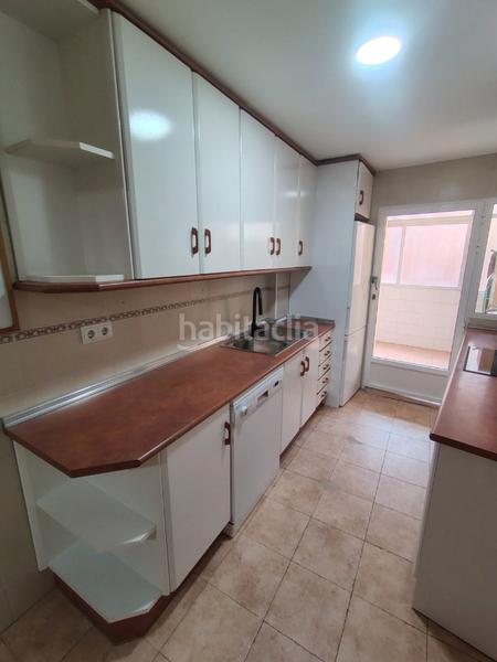 Foto f70acd2f-92ae-4177-9e45-01c5dd1a0b86. Appartement avec chauffage dans Hospital Albacete