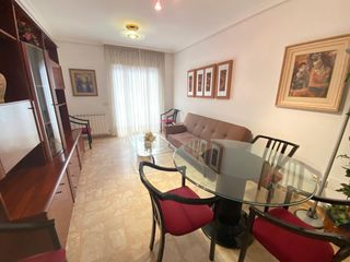 Rent Apartment  Calle pamplona. Apartamento con plaza de garaje zona parque sur