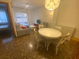 Affitto Piccolo appartamento  Calle herradores. Apartamento amueblado zona centro - avd españa