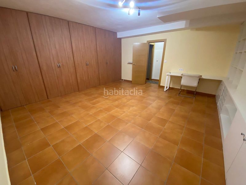 Foto 04963f3f-4a88-4ca0-8798-2c5f02a0e316. Casa adossada amb calefacció aparcament piscina a Albacete