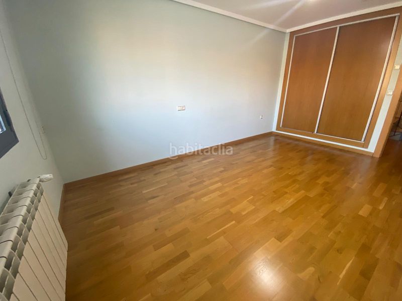 Foto 0be61243-3932-48db-be16-474538c4e551. Casa adossada amb calefacció aparcament piscina a Albacete